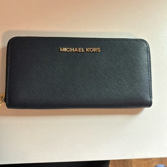 Wallet - Picture 1 of 2